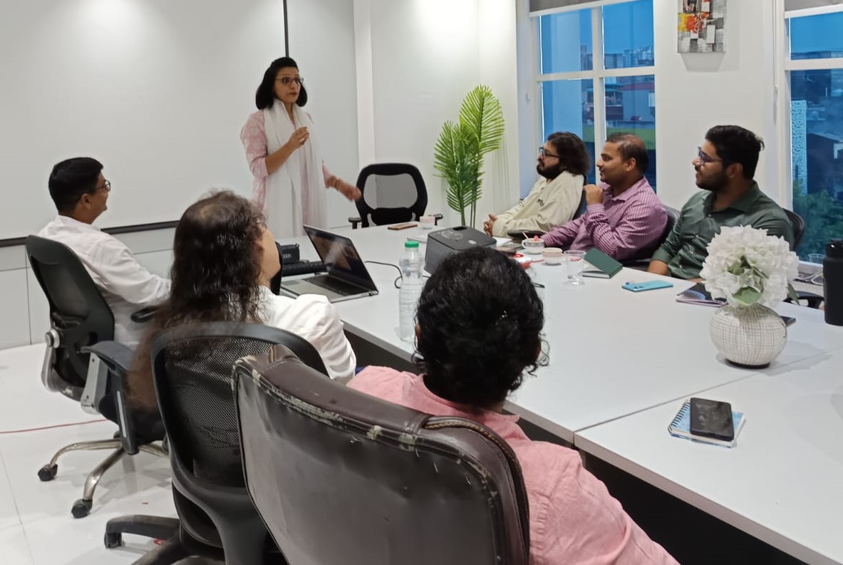 Toastmasters Speechcraft workshop, public speaking training, hands-on learning.