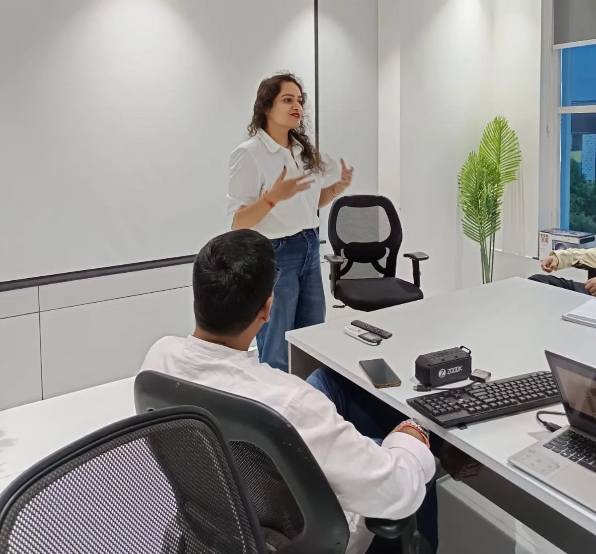 Ghaziabad Toastmasters, speech delivery, communication skills